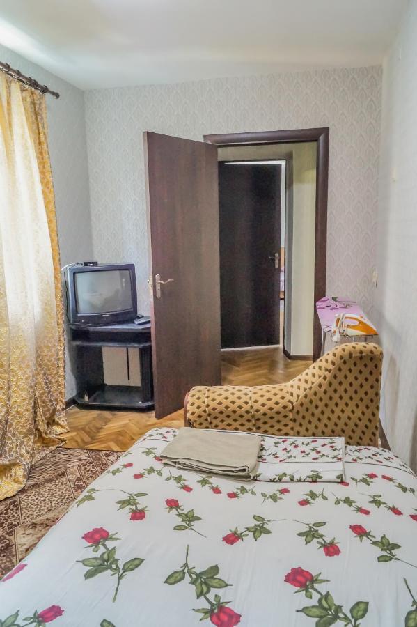 Apartments On Druzhby Narodiv 6 A Kiew Exterior foto