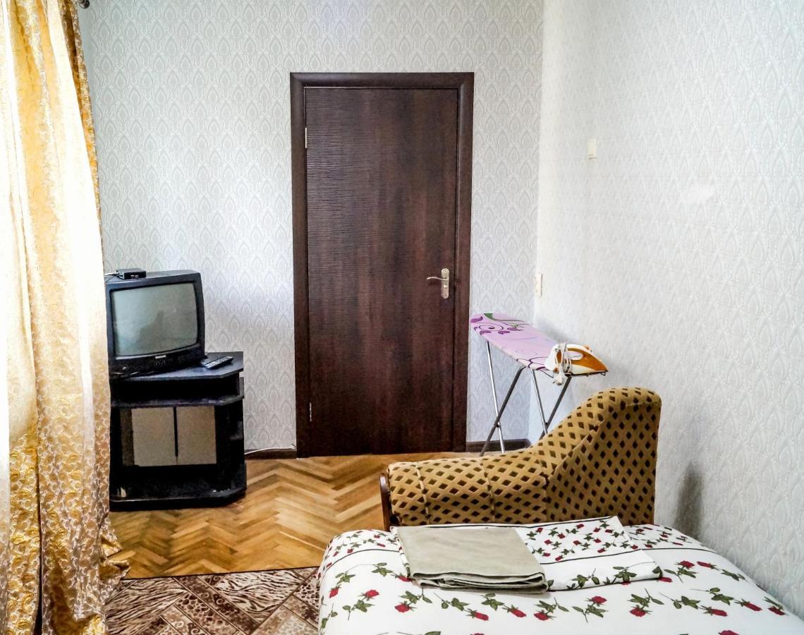 Apartments On Druzhby Narodiv 6 A Kiew Exterior foto